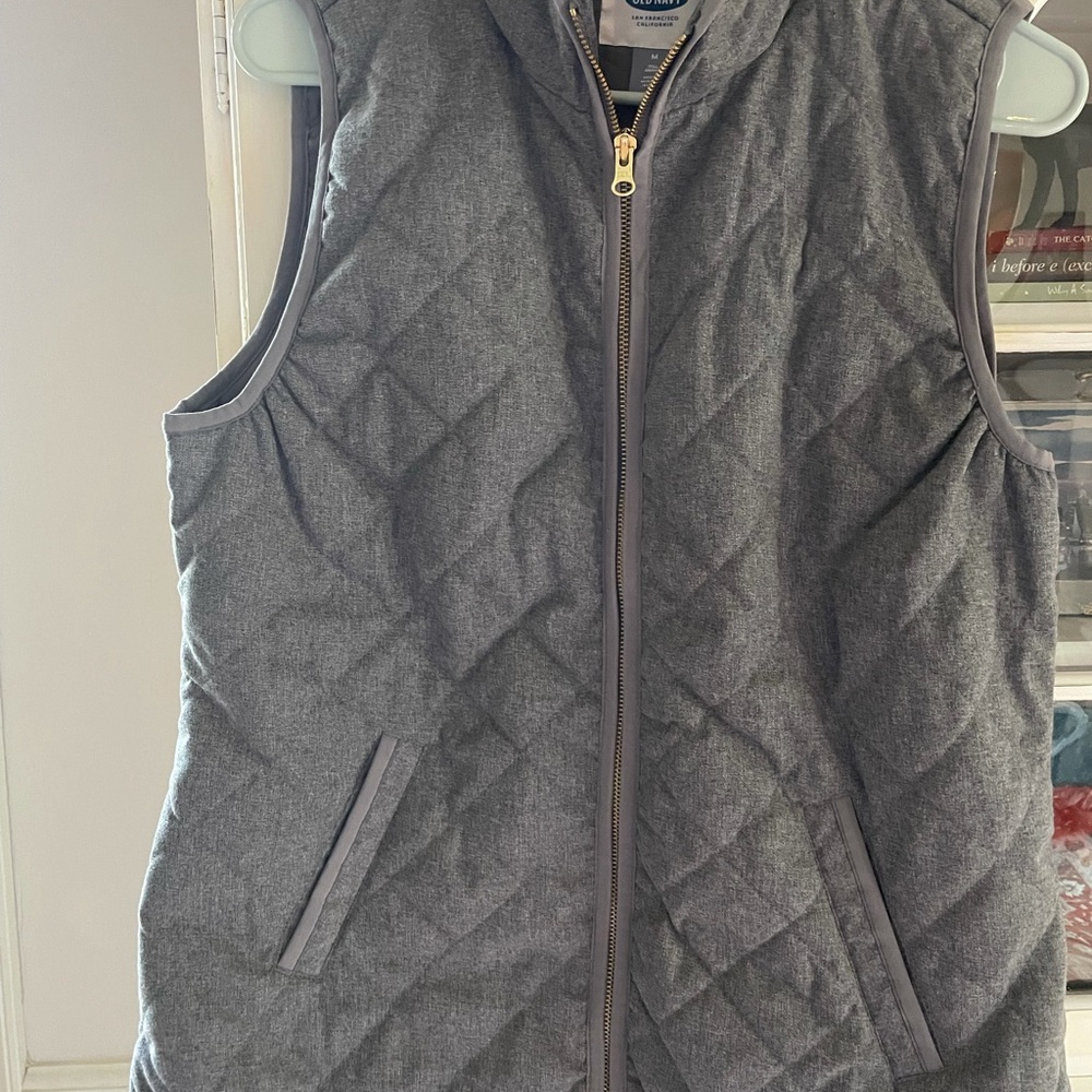 Gray quilted vest - Old Navy